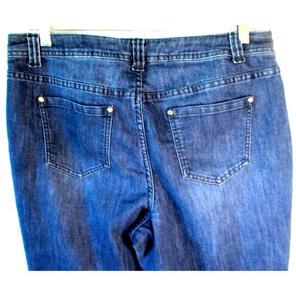 Christopher & Banks Women's Mid Rise Beaded Cuff Blue Jean Capri Pants Size 12 - Picture 5 of 10